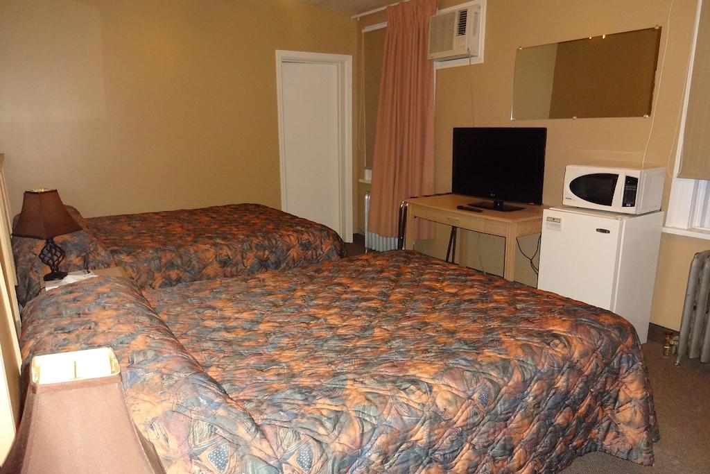 King'S Hotel & Motel By Elevate Rooms Shaunavon Ruang foto