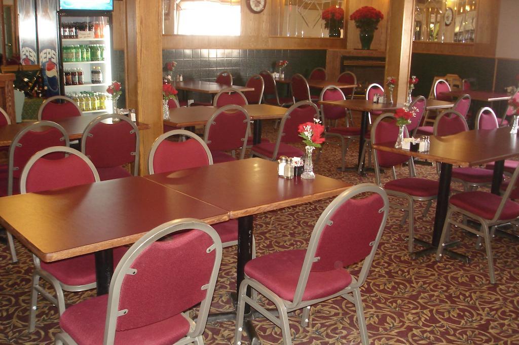 King'S Hotel & Motel By Elevate Rooms Shaunavon Bagian luar foto